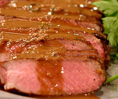 Pan Seared Rib-Eye Steak with Onion Gravy